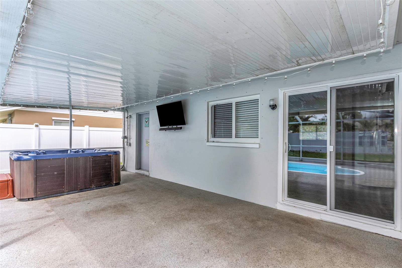 BONNIE BAY UNIT ONE - Residential Lease