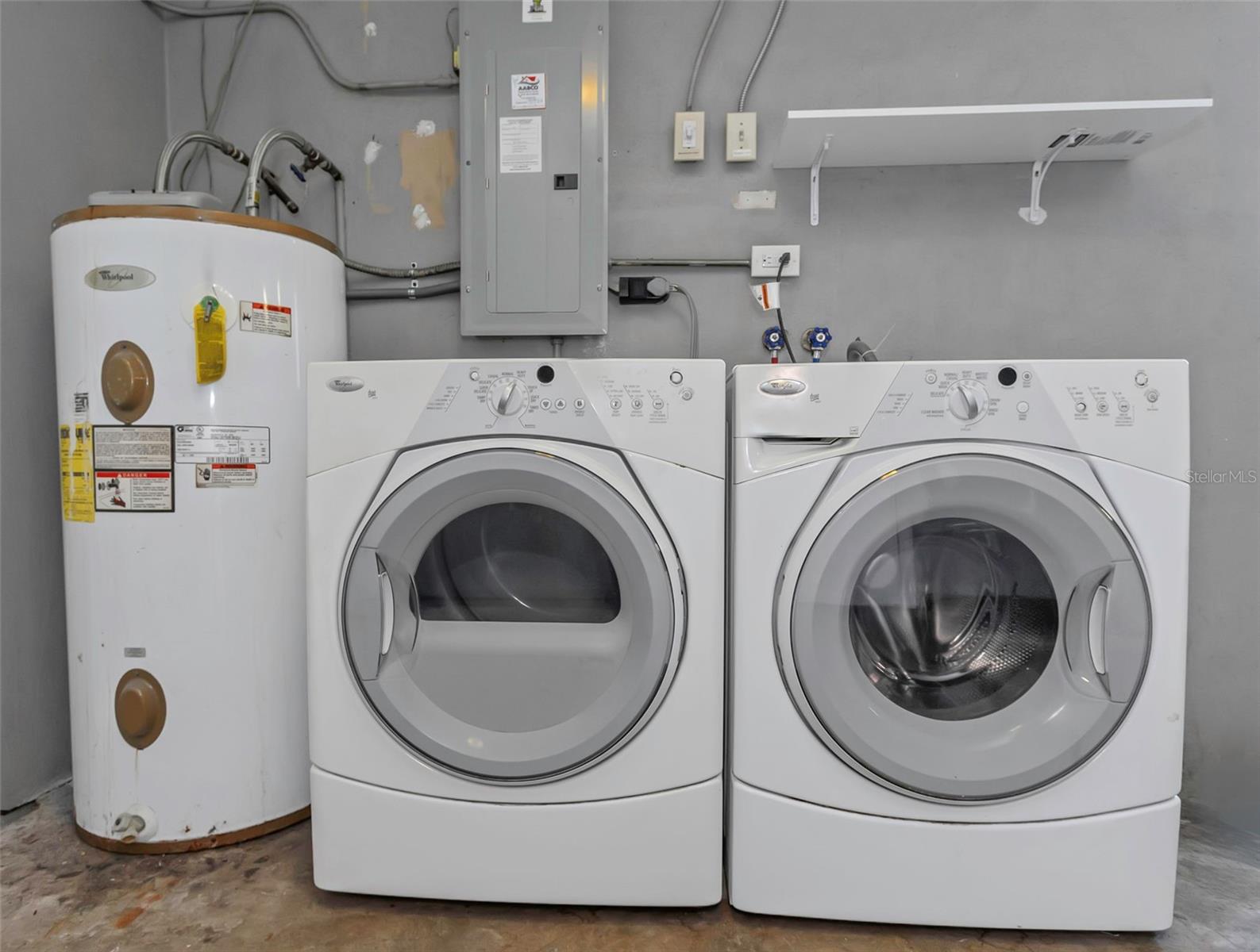 BONNIE BAY UNIT ONE - Residential Lease