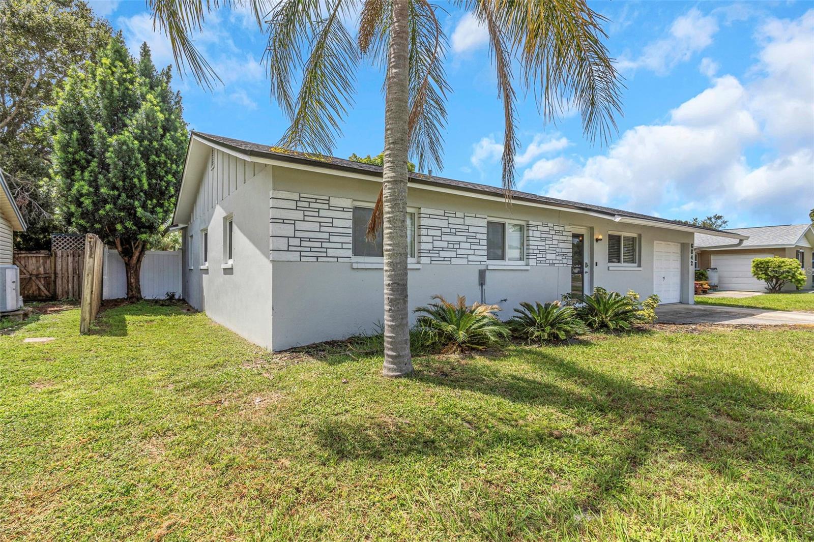 BONNIE BAY UNIT ONE - Residential Lease