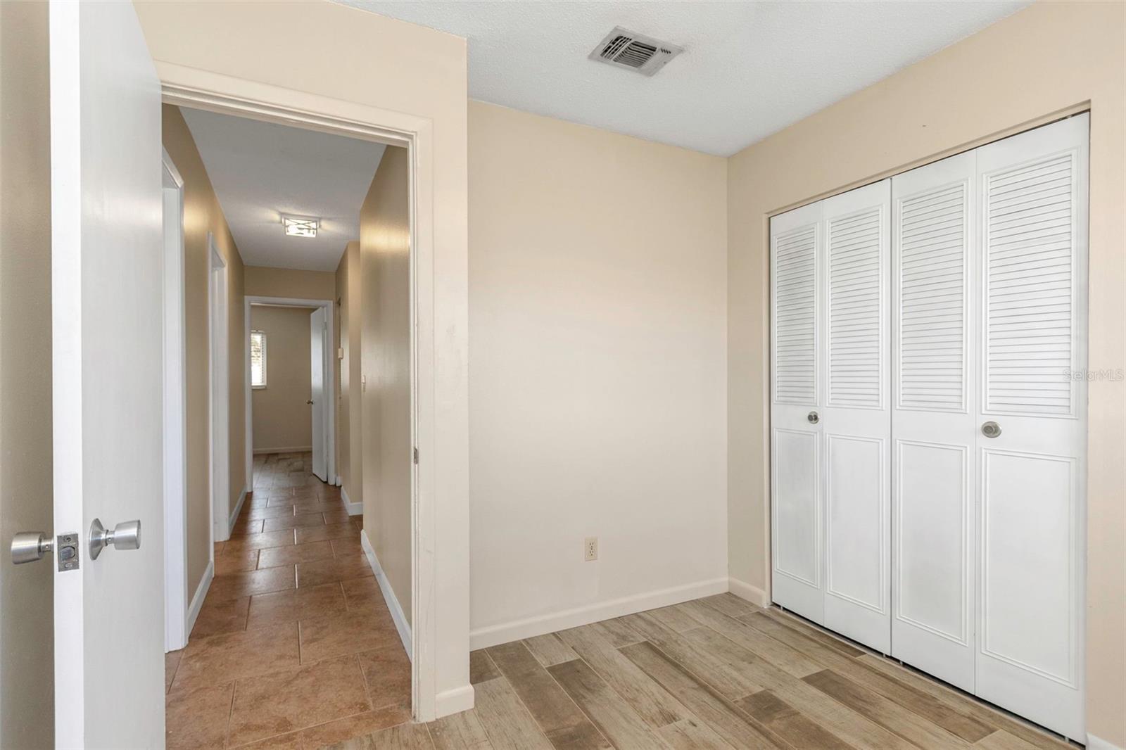 BONNIE BAY UNIT ONE - Residential Lease