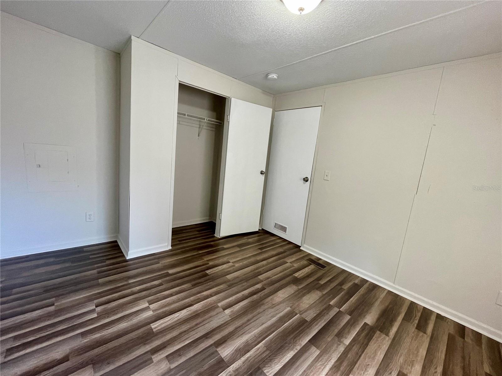 FLORIDA GARDEN LANDS REV M - Residential Lease
