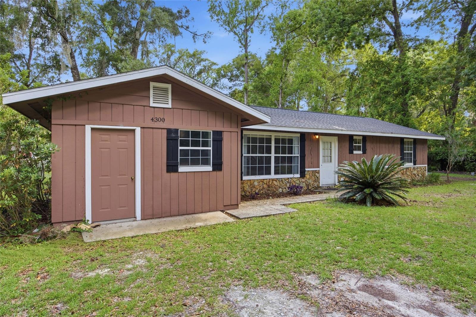 MEADOWBROOK RANCHES - Residential