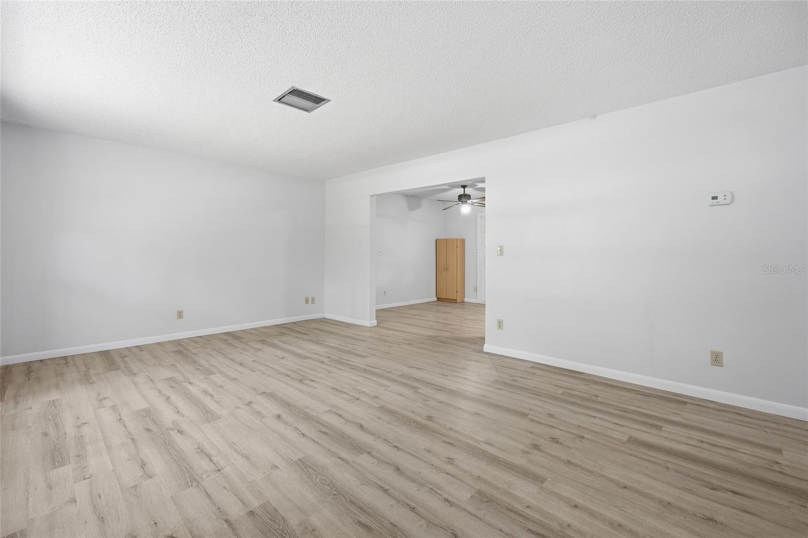 MEADOWBROOK RANCHES - Residential