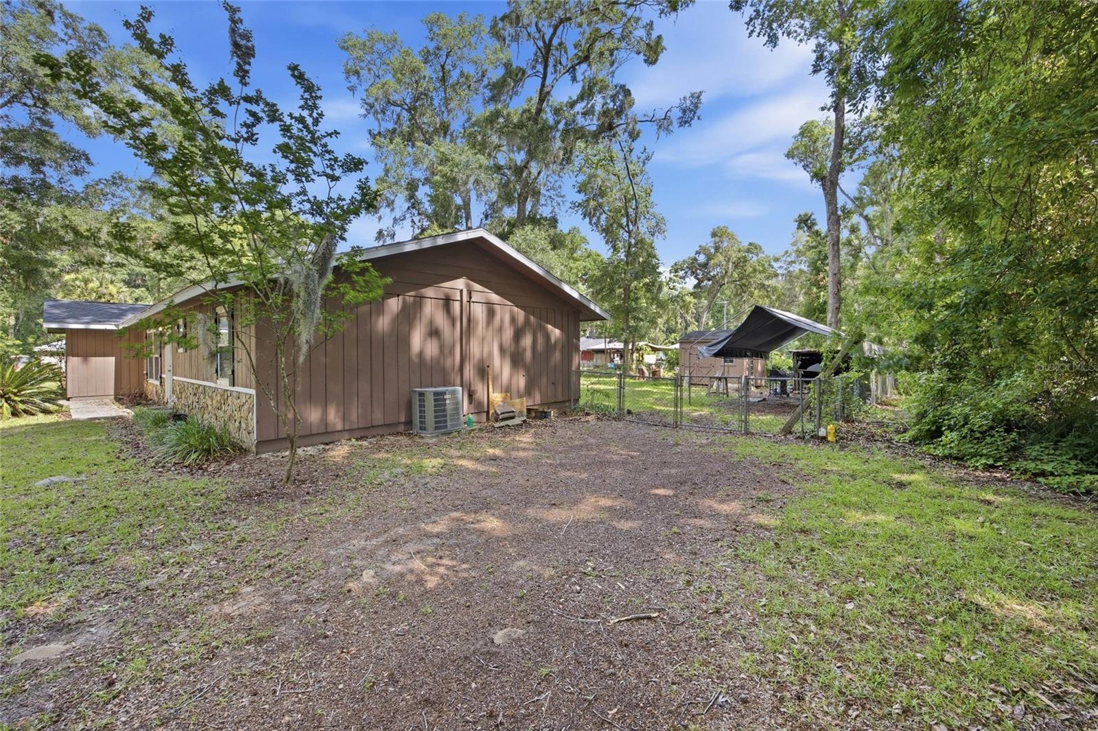MEADOWBROOK RANCHES - Residential