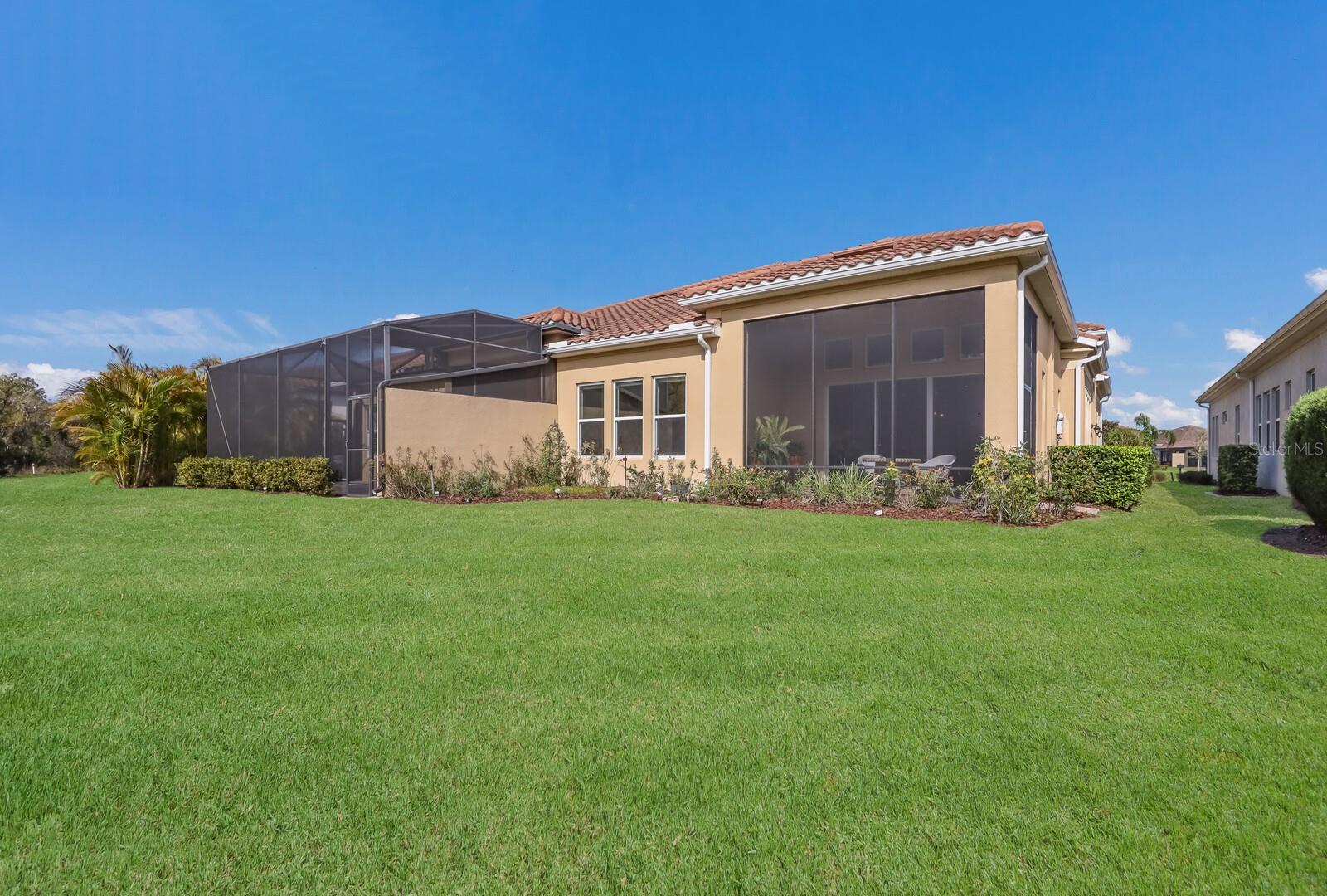 ARBOR GRANDE - Residential