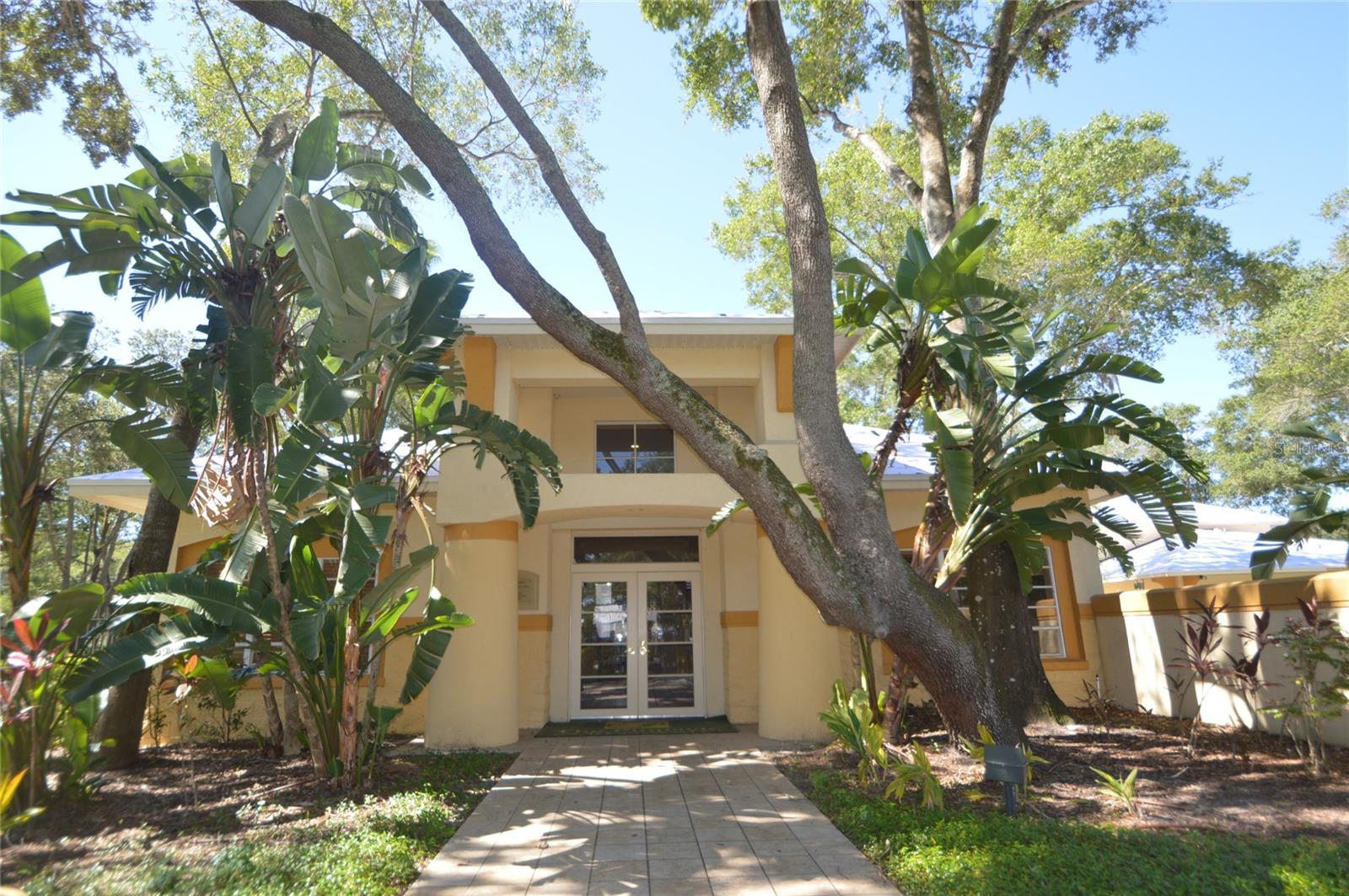 THE PINNACLE AT CARROLLWOOD A - Residential Lease