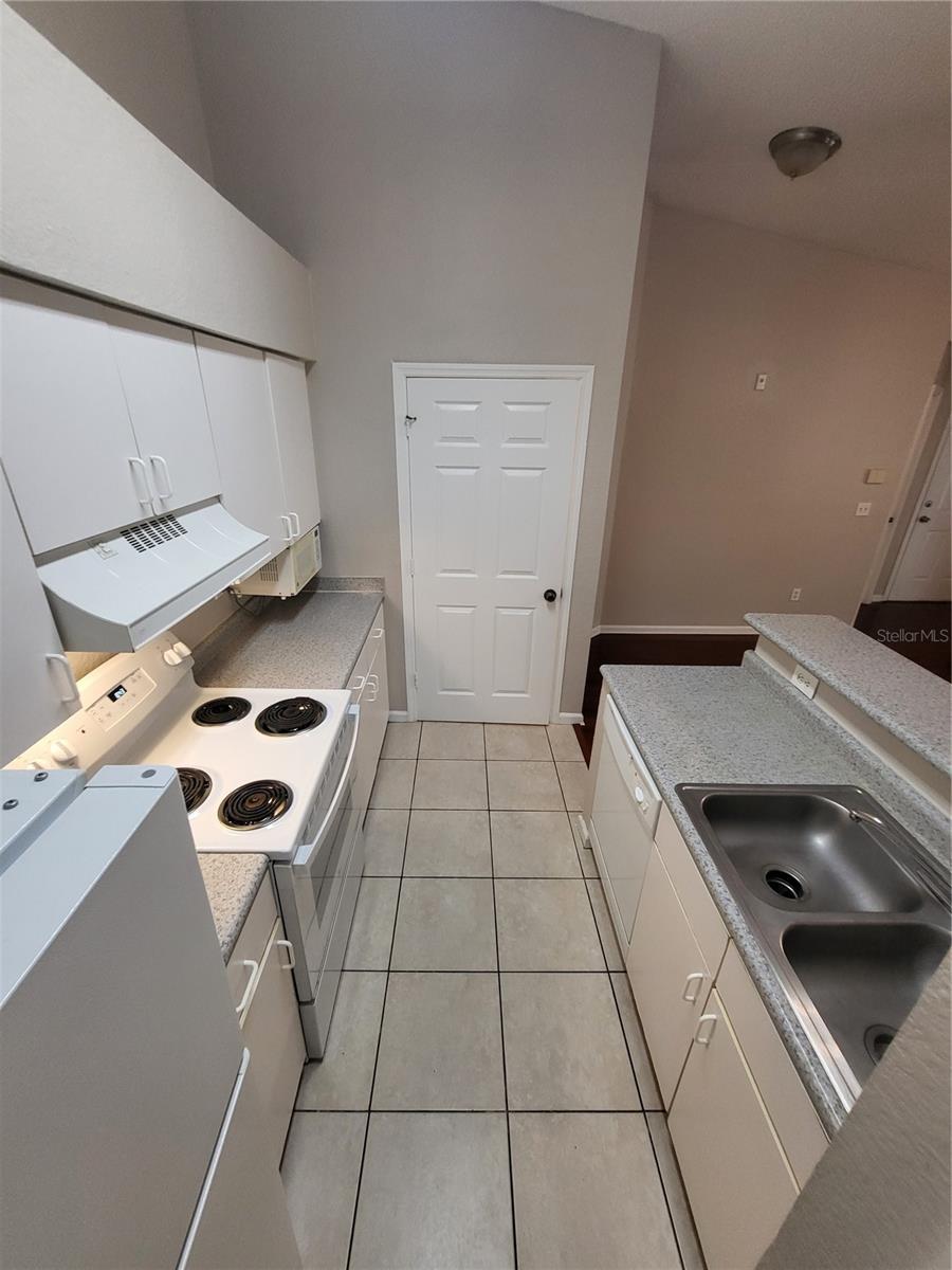 BELMONT/PK CENTRAL CONDO - Residential