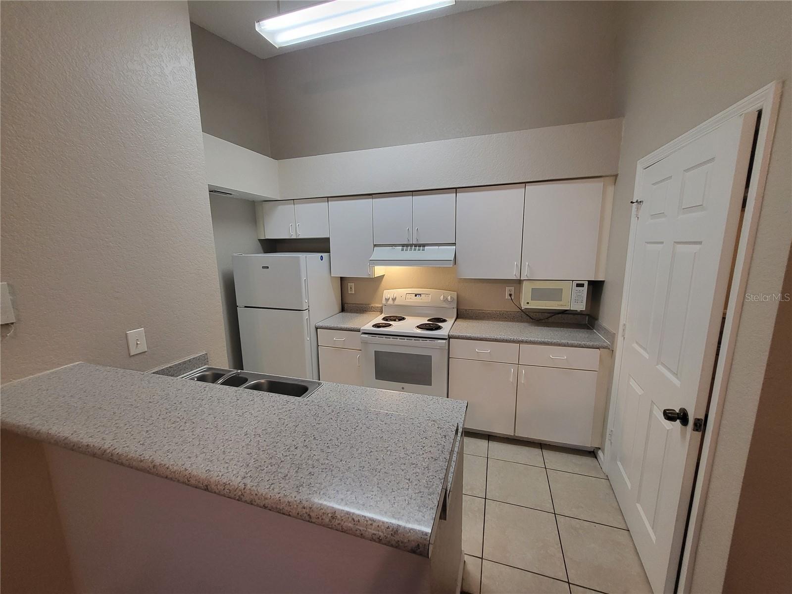 BELMONT/PK CENTRAL CONDO - Residential
