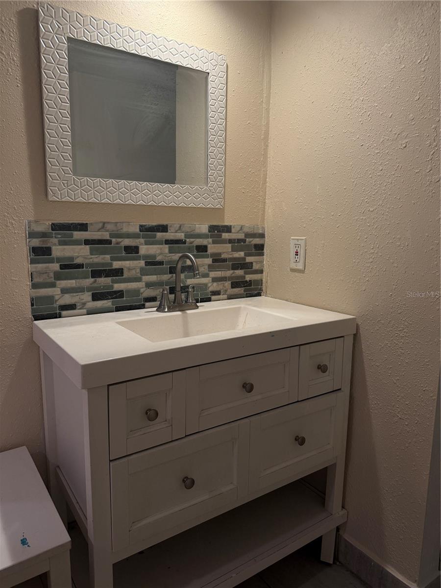 ALLIANCE CONDO - Residential