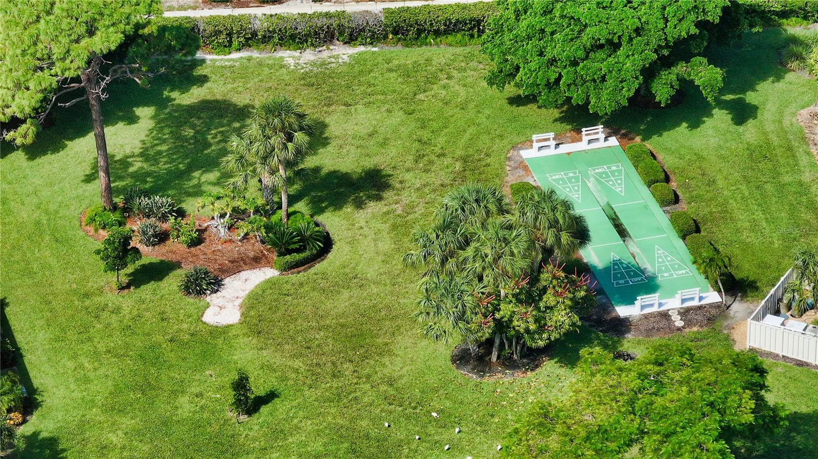 WINDWARD BAY AMD - Residential