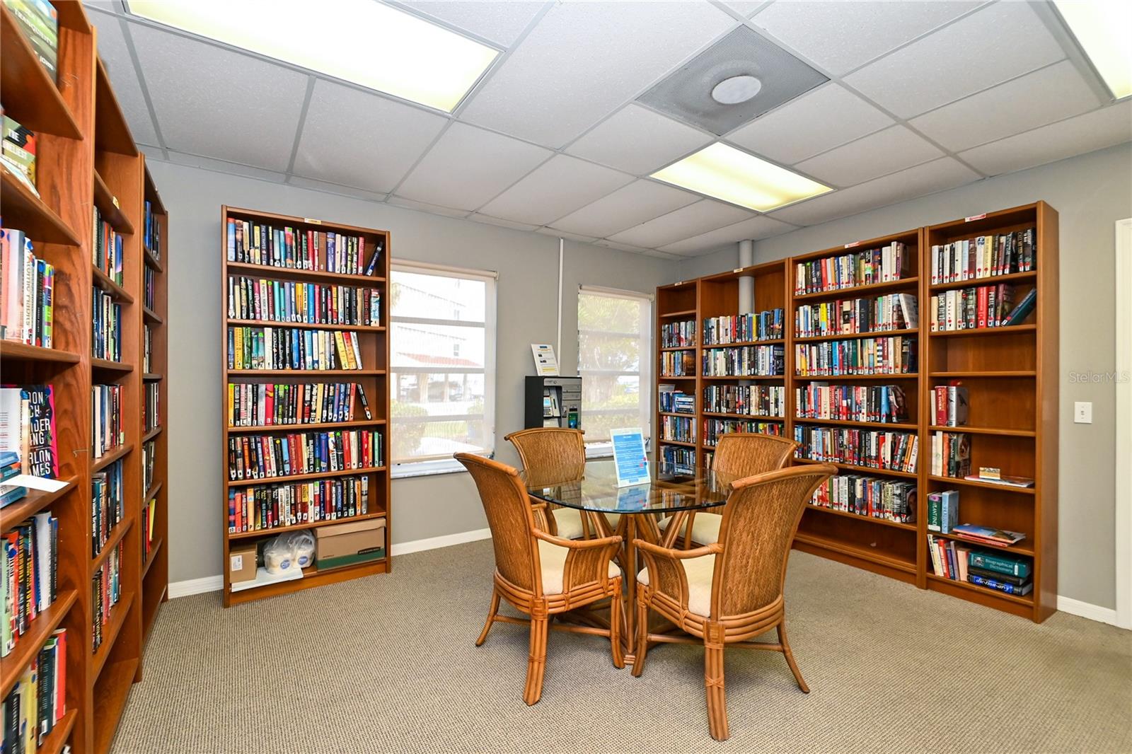 WINDWARD BAY AMD - Residential