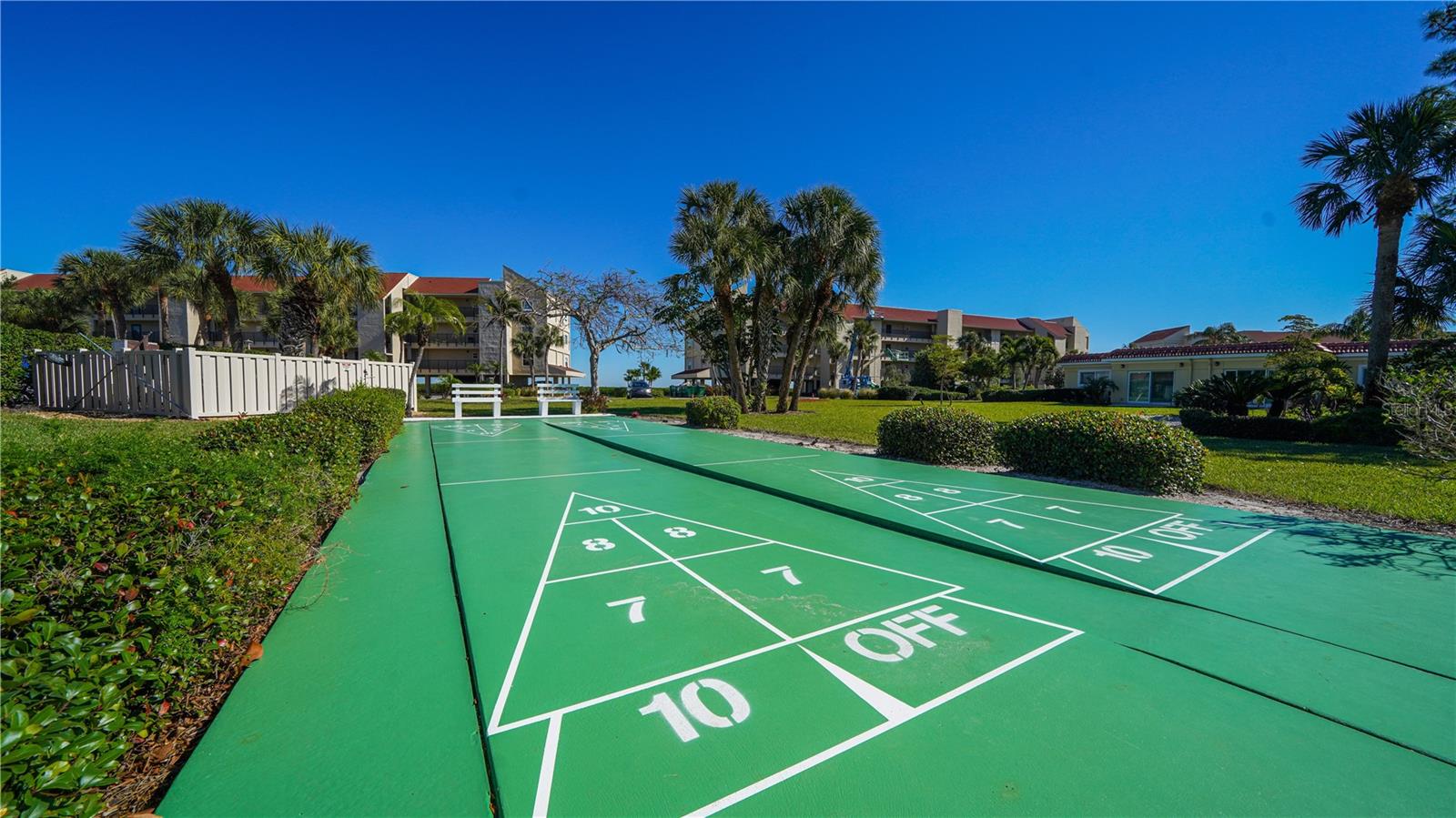 WINDWARD BAY AMD - Residential
