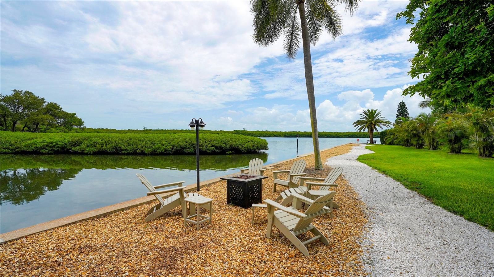 WINDWARD BAY AMD - Residential