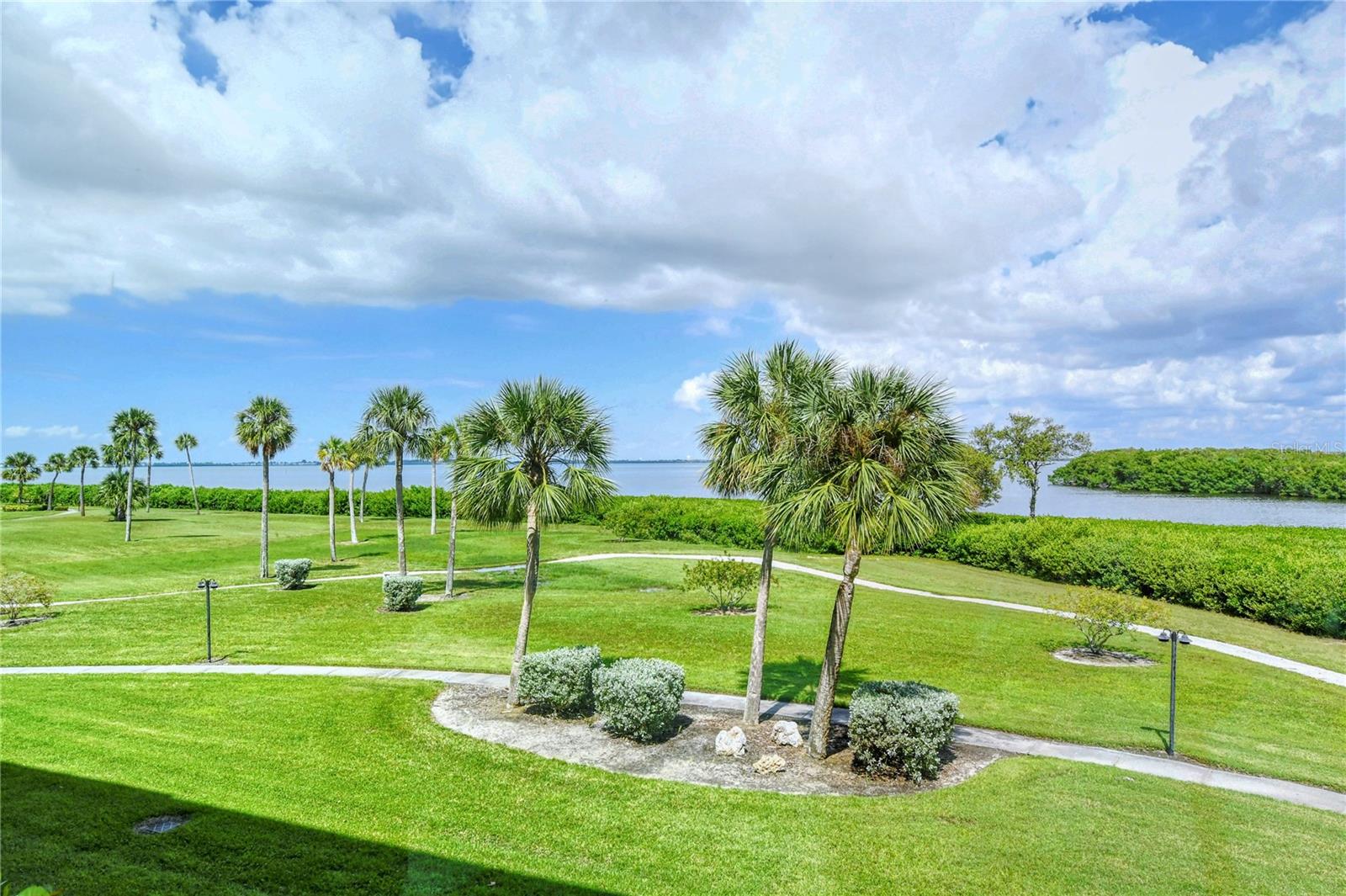 WINDWARD BAY AMD - Residential