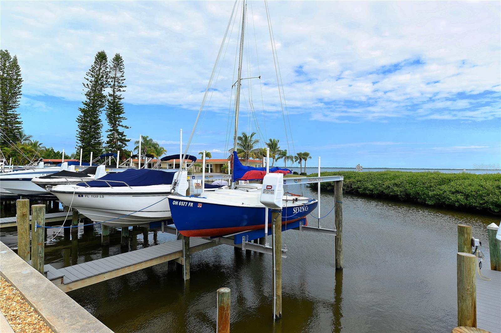 WINDWARD BAY AMD - Residential