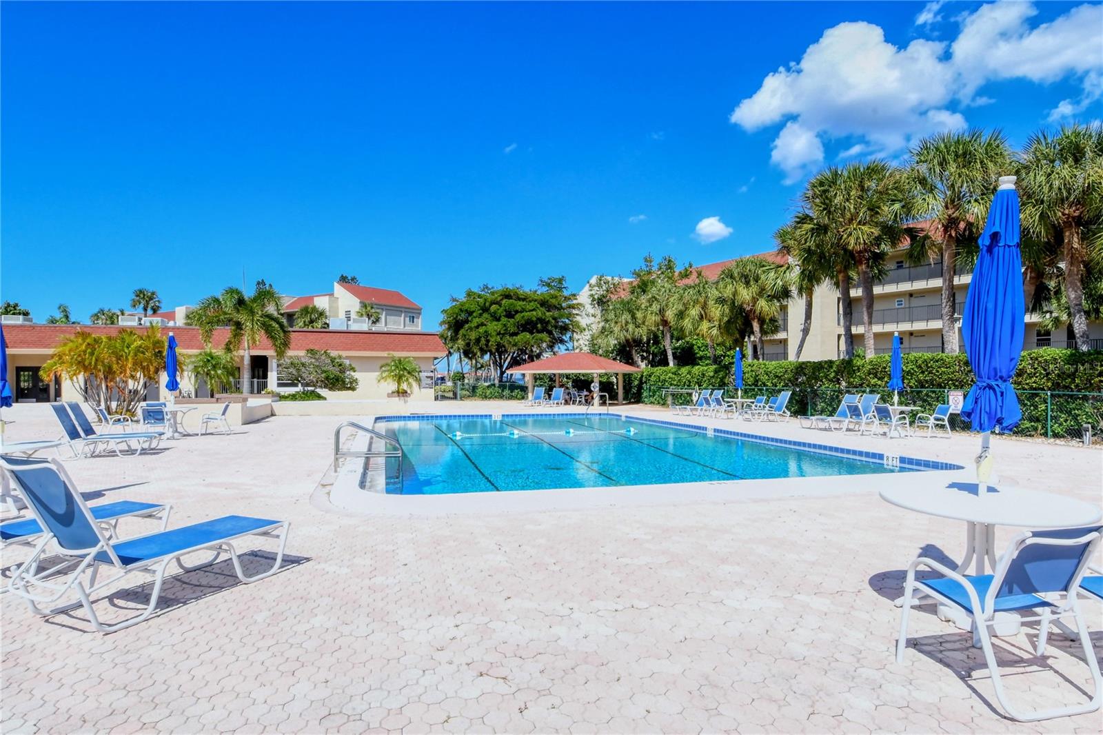 WINDWARD BAY AMD - Residential
