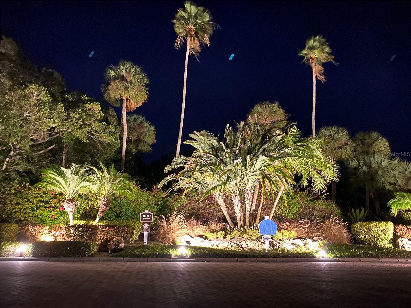 WINDWARD BAY AMD - Residential