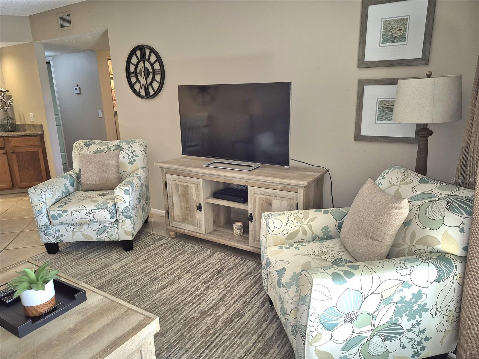 EAST LAKE WOODLANDS WOODLAKE RUN - Residential Lease
