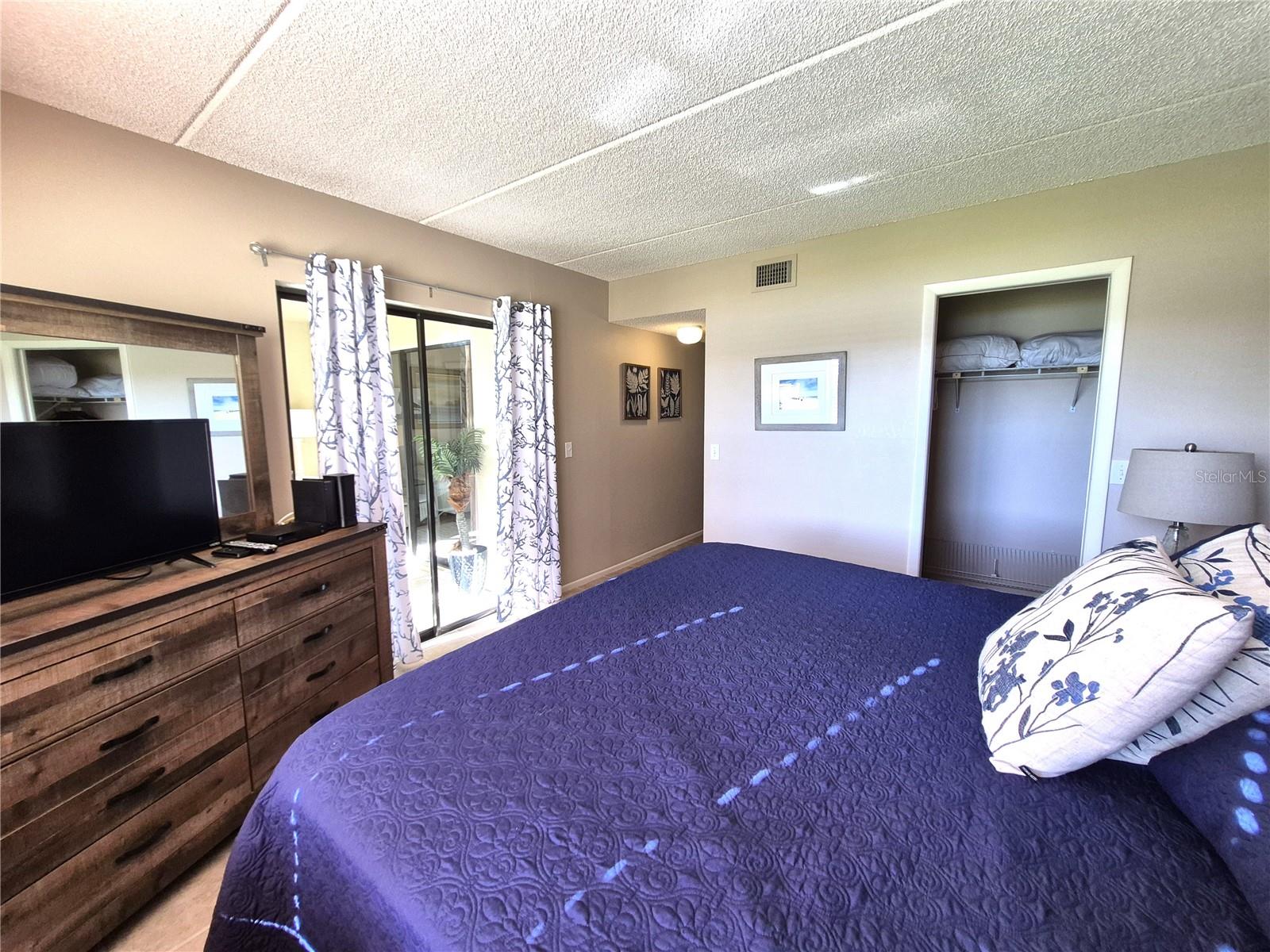EAST LAKE WOODLANDS WOODLAKE RUN - Residential Lease