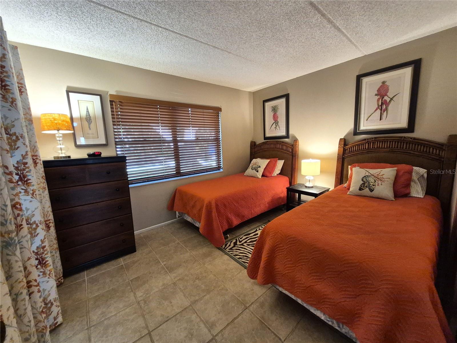 EAST LAKE WOODLANDS WOODLAKE RUN - Residential Lease