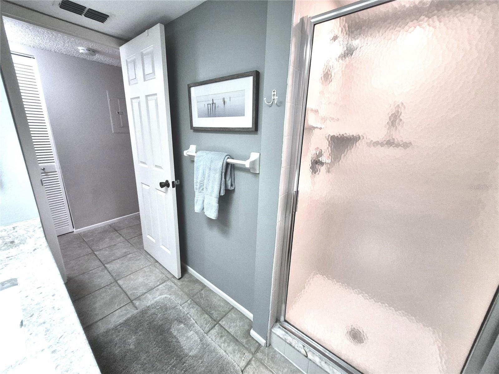 EAST LAKE WOODLANDS WOODLAKE RUN - Residential Lease