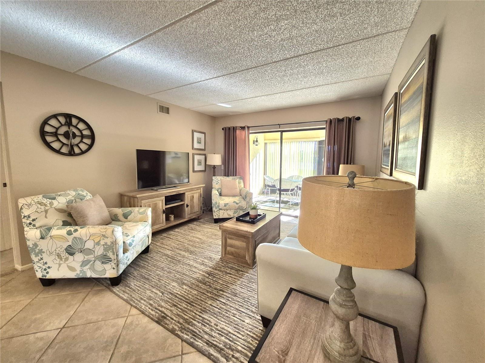 EAST LAKE WOODLANDS WOODLAKE RUN - Residential Lease