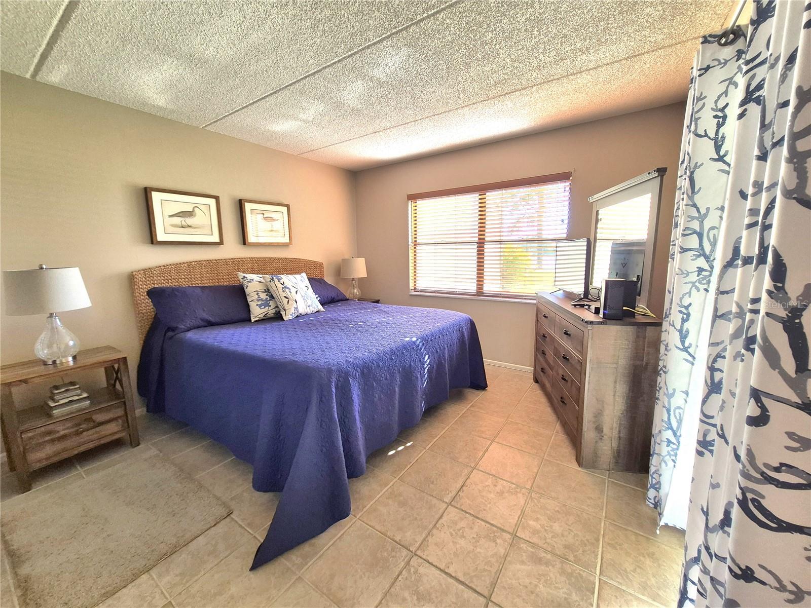 EAST LAKE WOODLANDS WOODLAKE RUN - Residential Lease