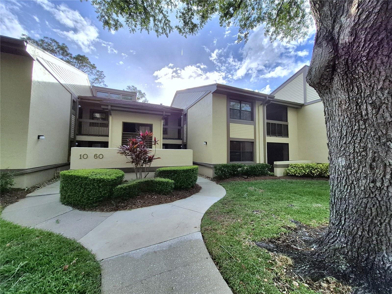EAST LAKE WOODLANDS WOODLAKE RUN - Residential Lease