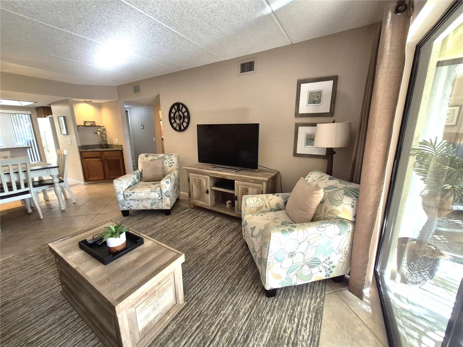 EAST LAKE WOODLANDS WOODLAKE RUN - Residential Lease