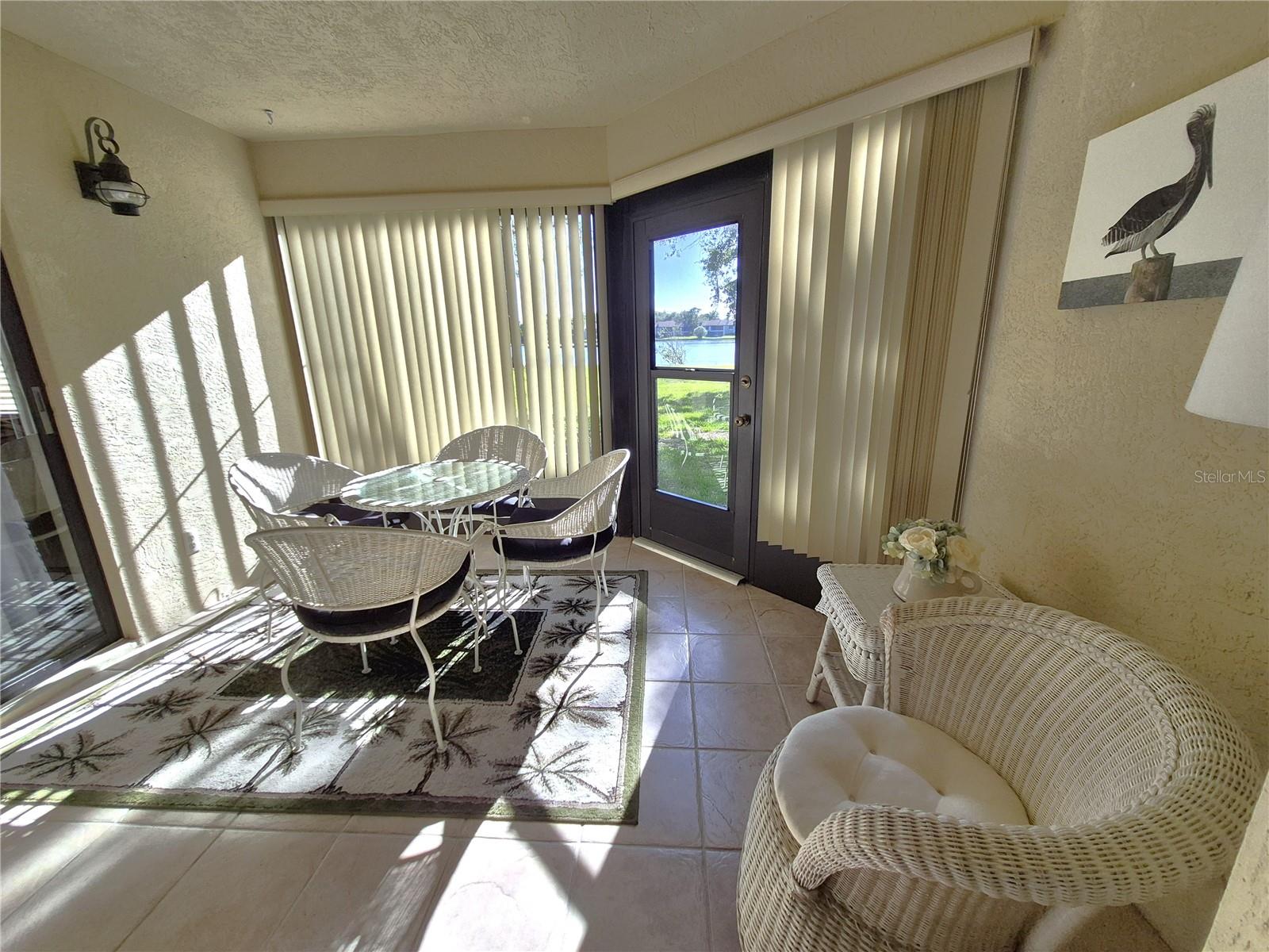 EAST LAKE WOODLANDS WOODLAKE RUN - Residential Lease