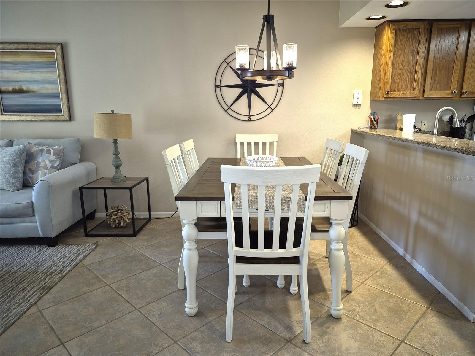EAST LAKE WOODLANDS WOODLAKE RUN - Residential Lease