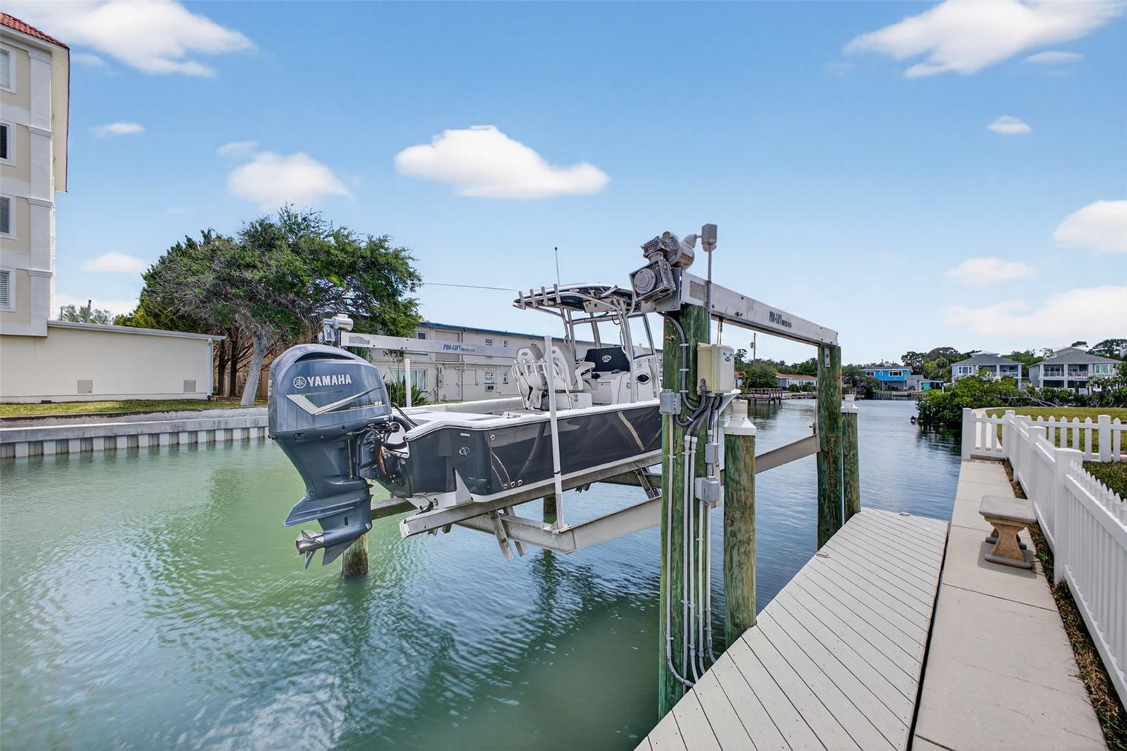 VENETIAN POINT - Residential