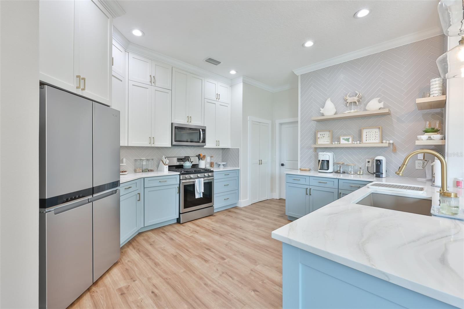 MIRABAY PH 1B-1/2A-1/3B-1 - Residential
