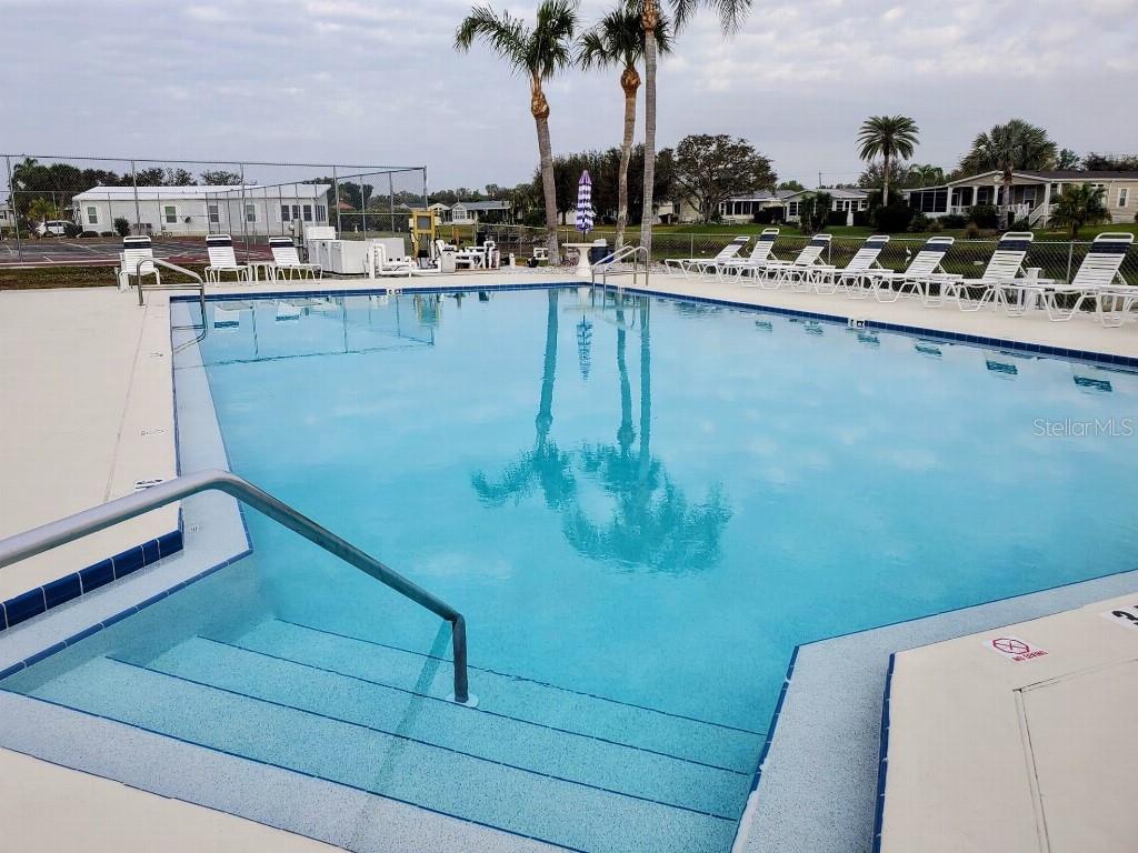 LEMON BAY ISLES PH 02 - Residential