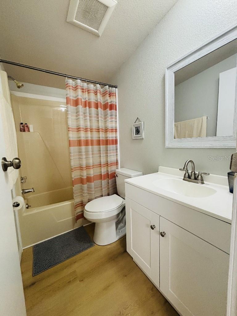 LEMON BAY ISLES PH 02 - Residential