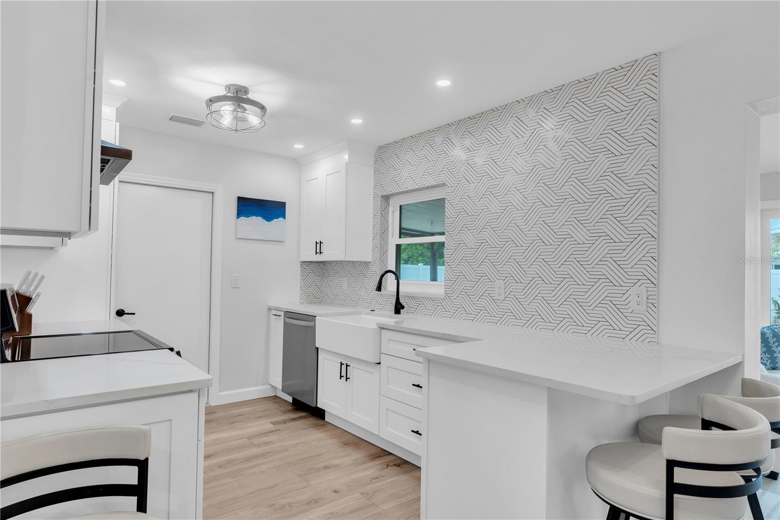 ST PETERSBURG BEACH NORTH UNIT 7 - Residential