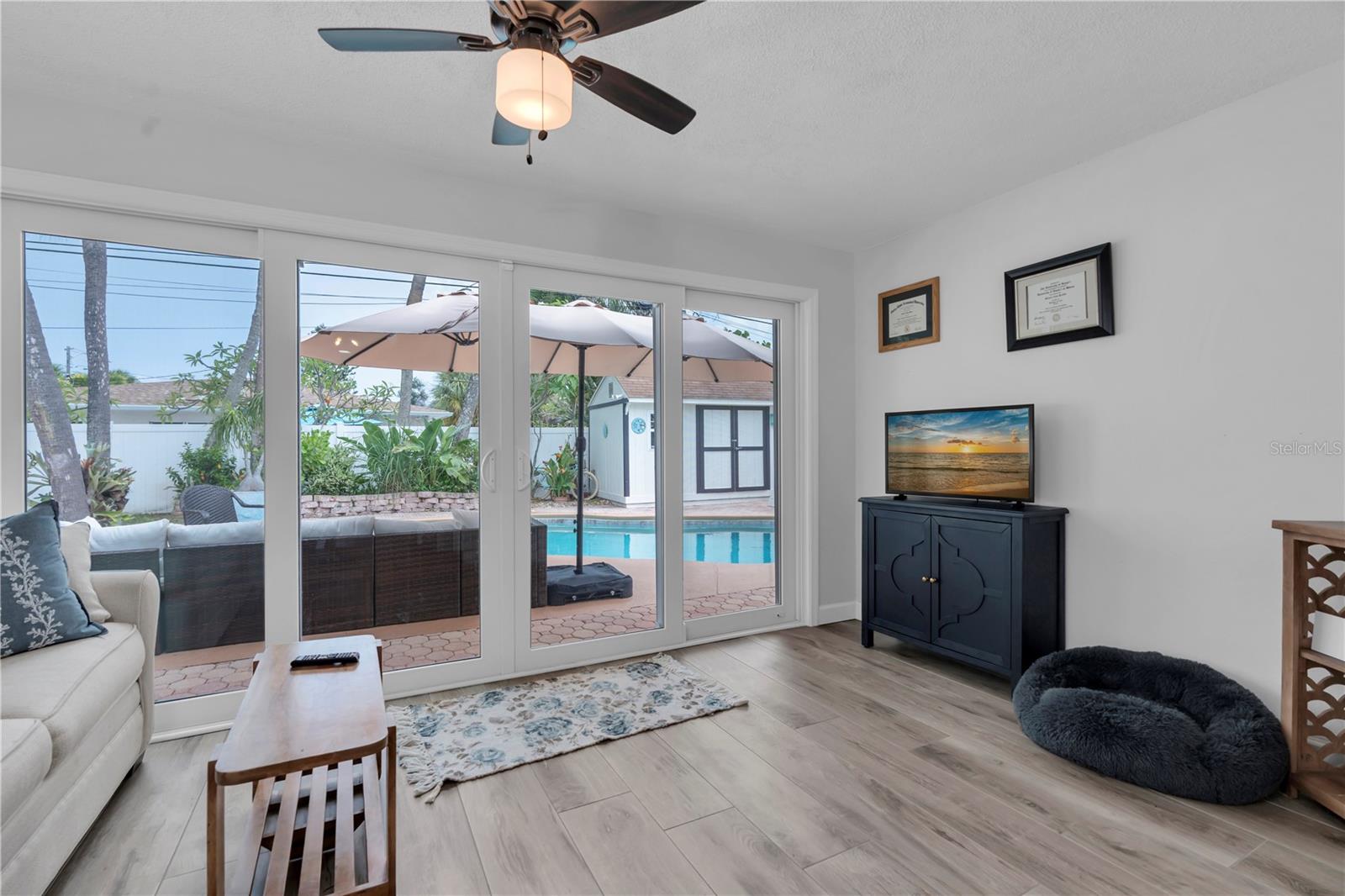 ST PETERSBURG BEACH NORTH UNIT 7 - Residential