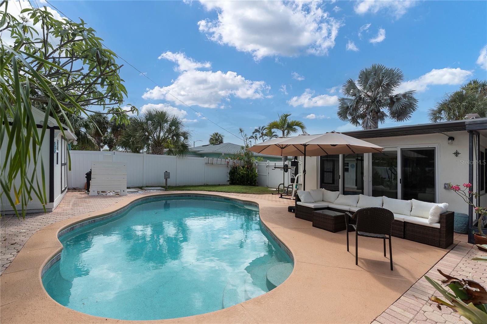 ST PETERSBURG BEACH NORTH UNIT 7 - Residential