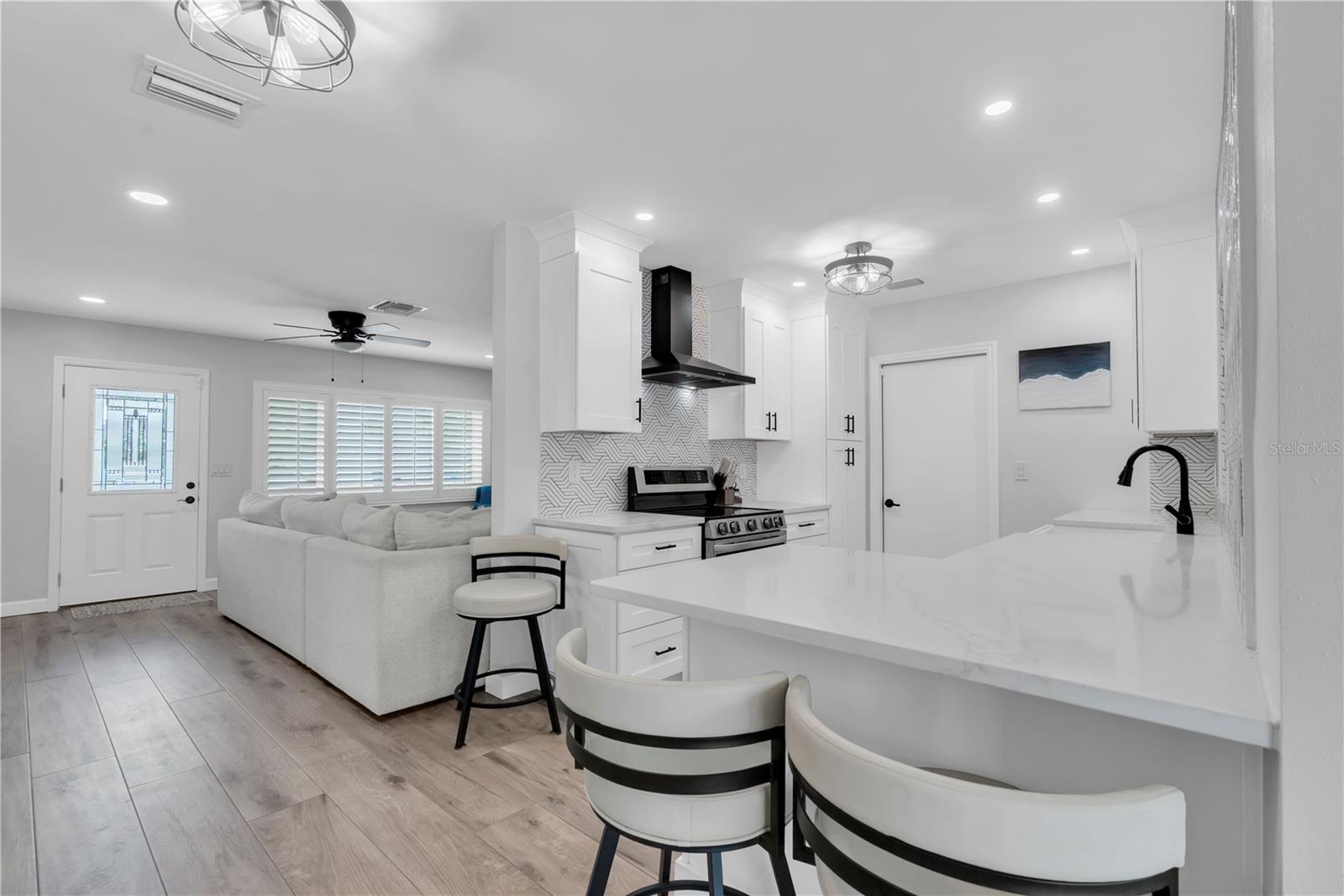 ST PETERSBURG BEACH NORTH UNIT 7 - Residential