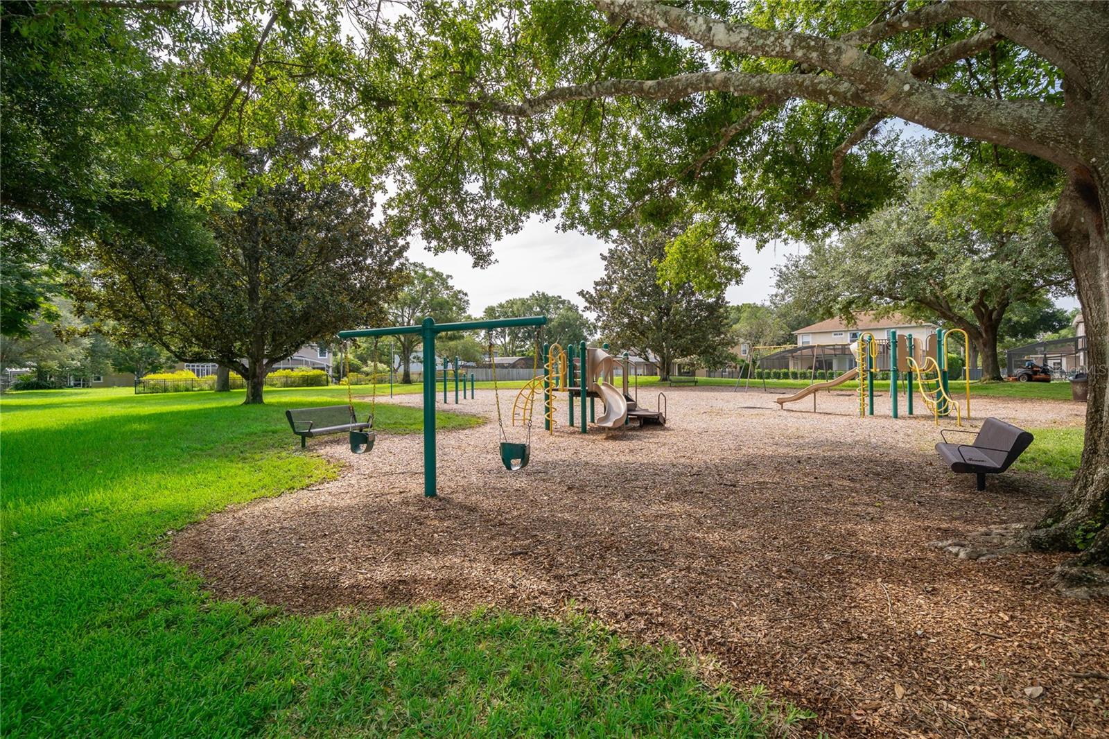 CHAPMAN GROVES - Residential