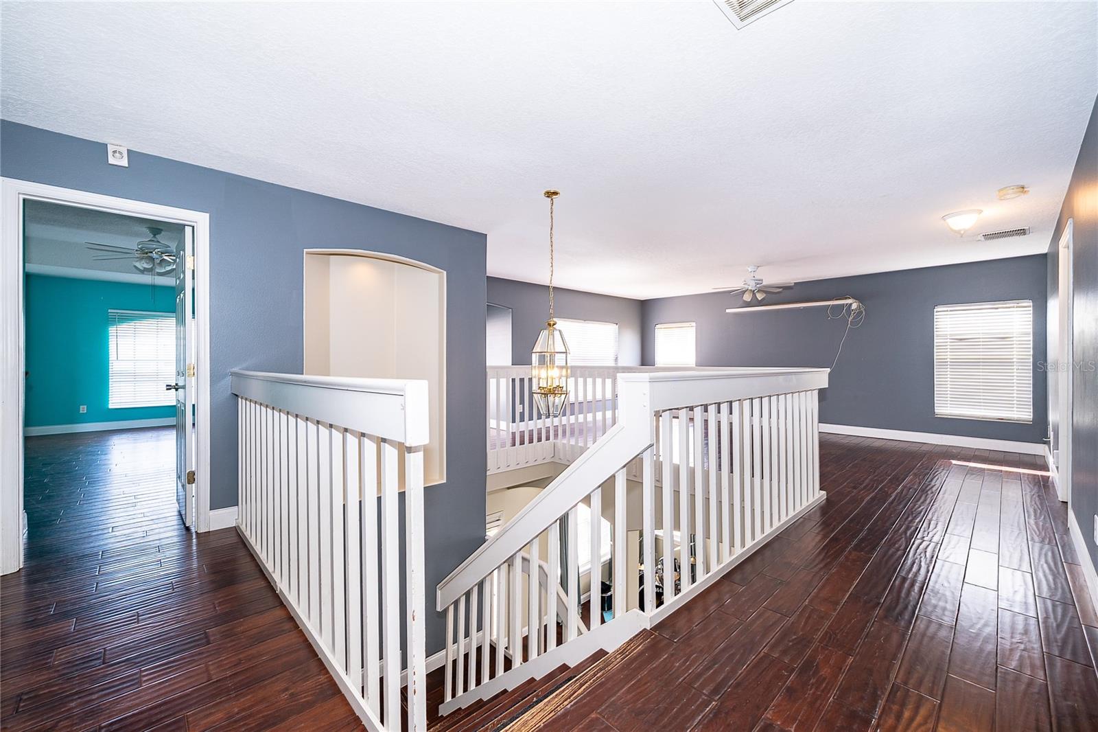 CHAPMAN GROVES - Residential