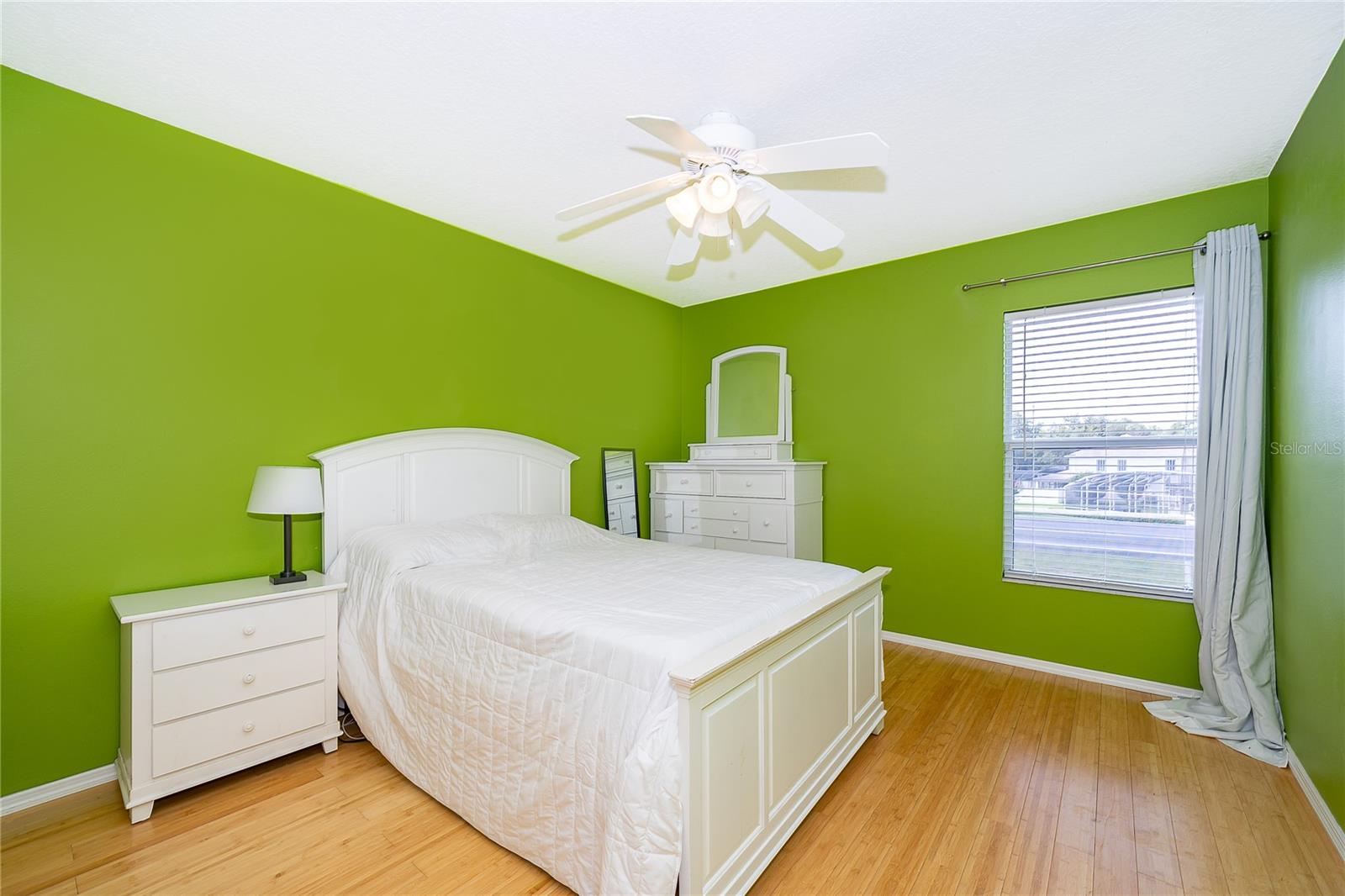 CHAPMAN GROVES - Residential