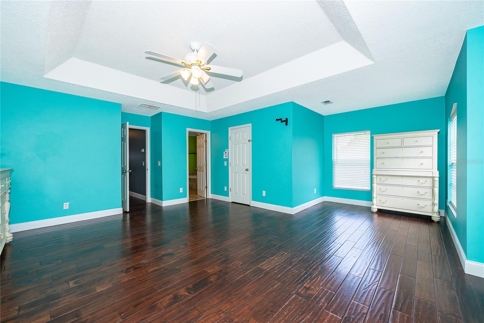CHAPMAN GROVES - Residential