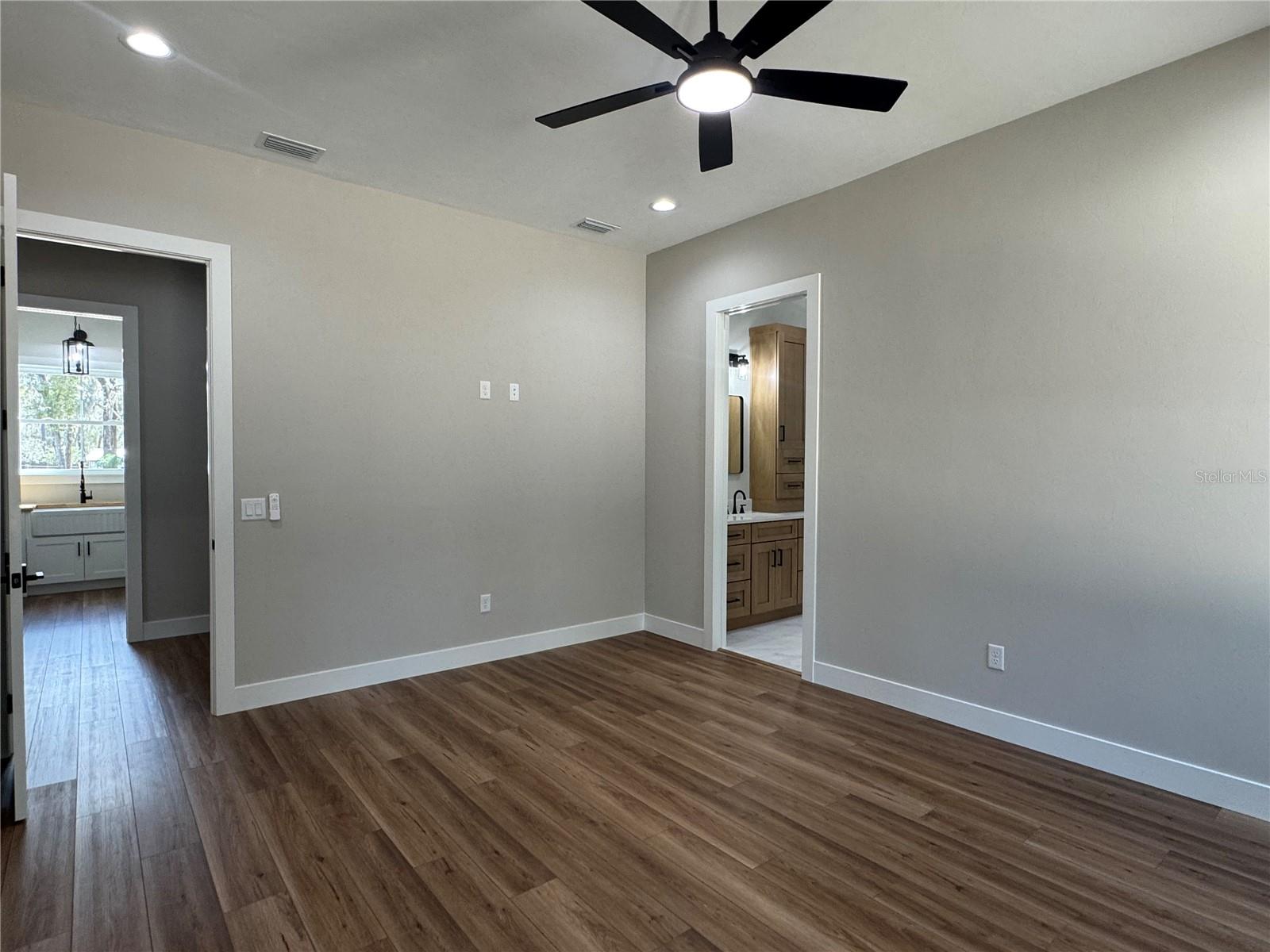 SPANISH TRACE - Residential