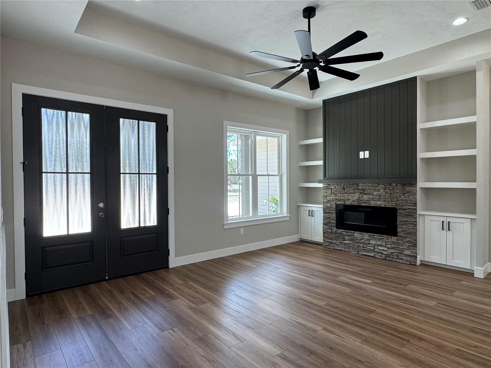 SPANISH TRACE - Residential