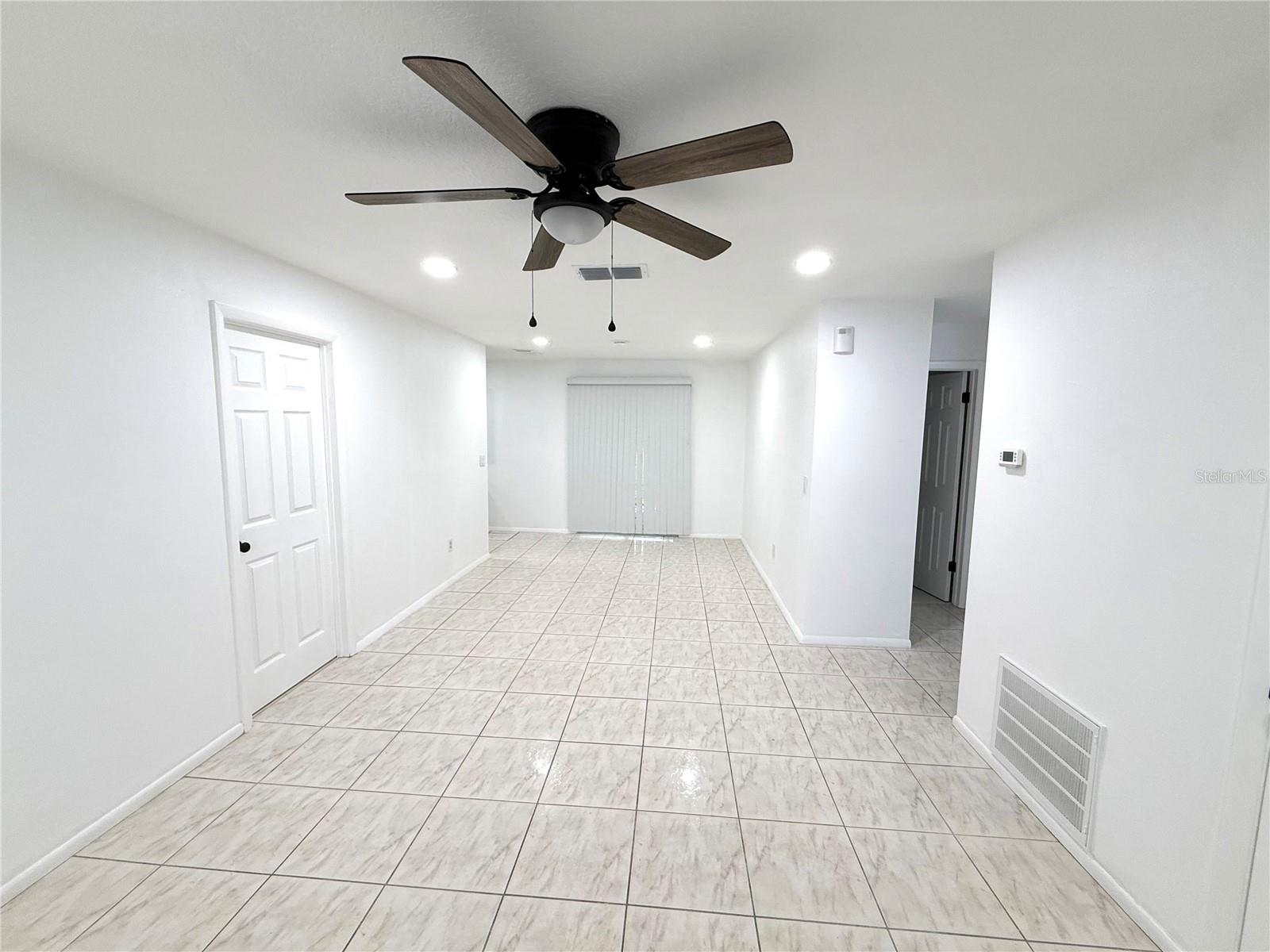 AVONDALE - Residential Lease