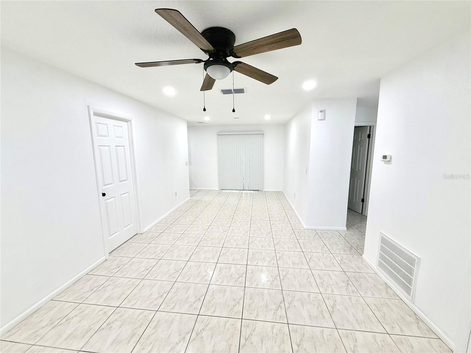 AVONDALE - Residential Lease