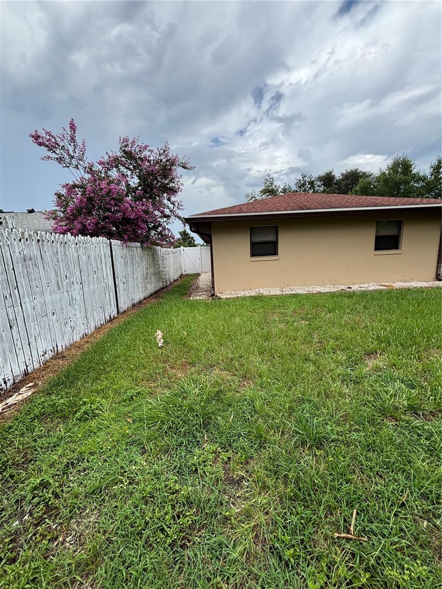 POINCIANA RE-PLAT PT NBRHD 01 VILLAGE 03 - Residential Lease
