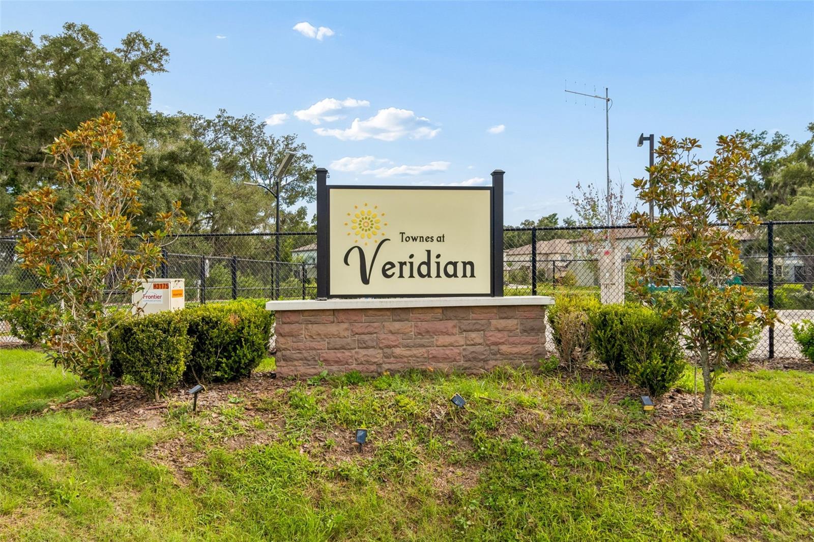 TOWNES/VERIDIAN - Residential Lease