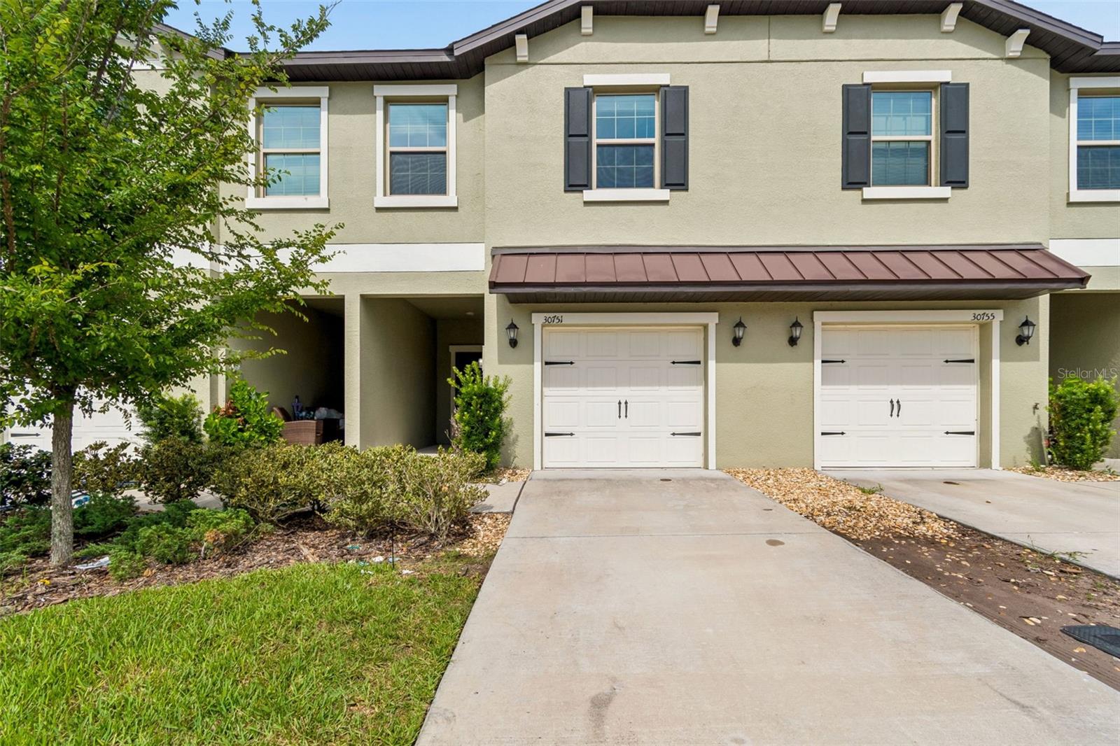 TOWNES/VERIDIAN - Residential Lease
